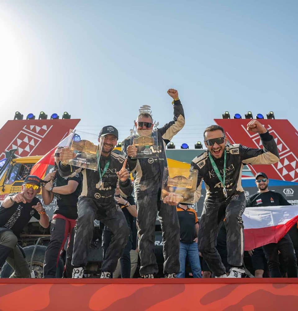 Zwycięstwo zespołu z Automobilklubu Inowrocławskiego na Rajdzie Dakar 12 Rajd Dakar Inowrocław